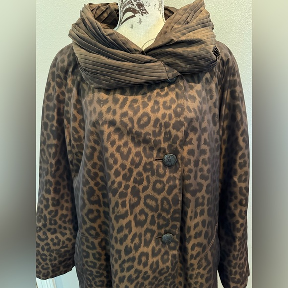 Animal Print All Weather Trench Coat Size XL - Picture 3 of 11